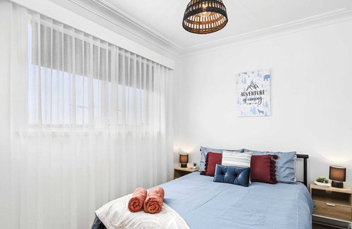 Geelong Apartment | Bayview Apartment I Central Coastal Comfort