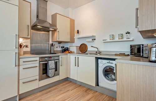 Crynant Apartment | Bayview Apartment - Machynys