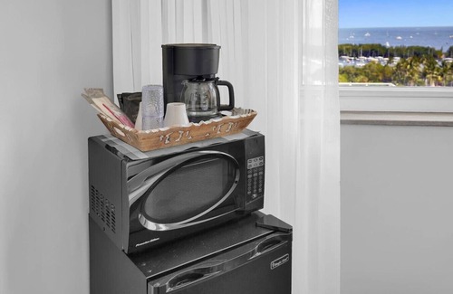 Coconut Grove Apartment | Bayview Gem! Coastal retreat