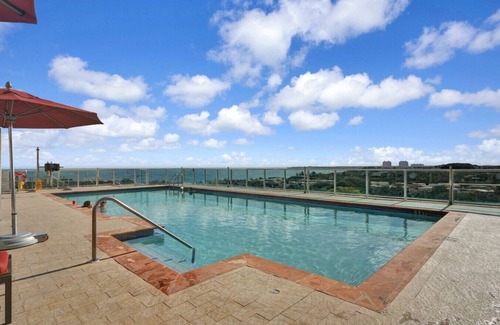 Coconut Grove Apartment | Bayview Gem! Coastal retreat