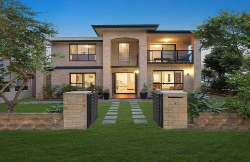 Blue Bay House | BAYVIEW HOUSE | Pet Friendly , Spacious Home | Accom Property