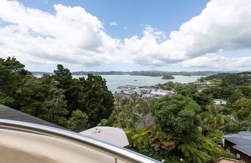 Paihia House | Bayview Panorama - Paihia Holiday Home
