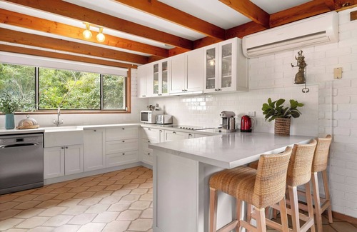 Mount Martha House | Bayview Retro - Garden Patio, Games, Beach