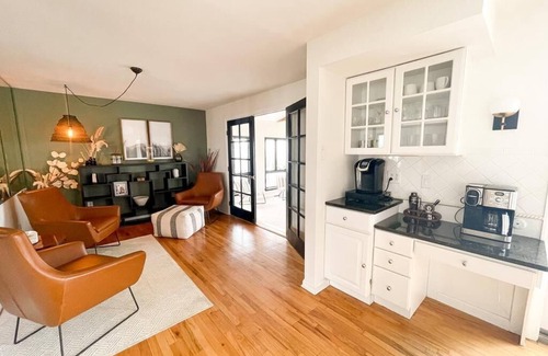 Green Creek House | Bayview Sands - Modern, Pet Friendly, 6 BR/3BA on the Water!