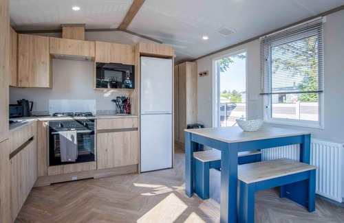 Amroth Apartment | Baywood 20 - 2 Bedroom Holiday Home - Amroth