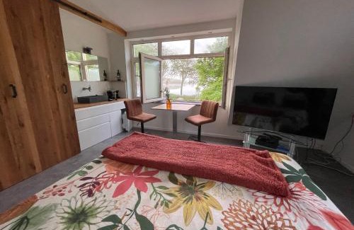 Westkapelle Apartment | Bazien Luxe kamer bij Strand en Kreek natuur en veel faciliteiten