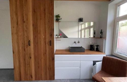 Westkapelle Apartment | Bazien Luxe kamer bij Strand en Kreek natuur en veel faciliteiten