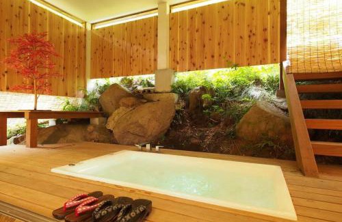 Hakone House | BBQ施設徒歩圏内&露天風呂付き&箱根を大勢で遊びたい &癒されたい