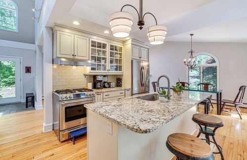 Killingworth House | BBQ Ready: Quiet Connecticut Retreat w/Fire Pit