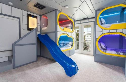 West Kissimmee House | BD015J - Mania Bear's Den Mansion With Themed Bedrooms at Reunion