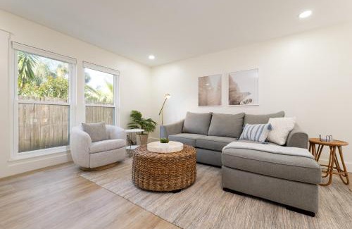 Jacksonville Beach Apartment | Be A Nomad 2 br Close to the Beach