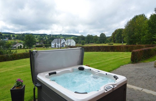 Gouvy Cottage | Cottage in Petite Langlire with bubble bath
