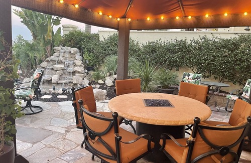 Lake Elsinore House | Be Home With A View. Close To All The Socal Attractions. Sleeps 8