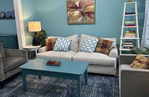 McGinley Square Apartment | Be in NYC under 20 minutes--One Bedroom with Patio in residential neighborhood