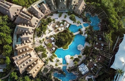 Playa del Carmen Resort | Be in the center of the action at the Mayan Palace One Bedroom Suite.