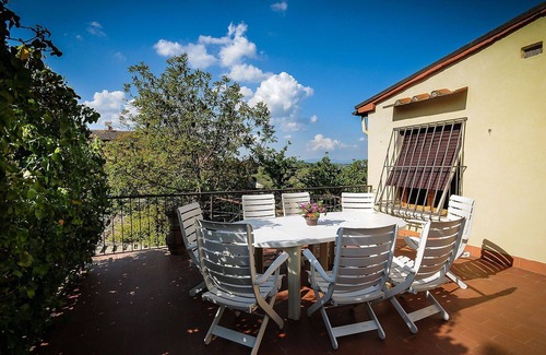 Mercatale Val di Pesa Apartment | Beautiful apartment for 6 guests with WIFI and terrace, close to Greve In Chianti