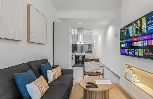 Las Palmas de Gran Canaria Apartment | Beachside Comfort Las Canteras