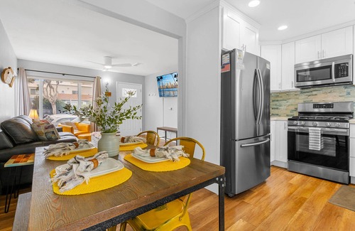 Central Mission Beach House | Beach-2-Bay 1br | Mission Beach | AC | Shops