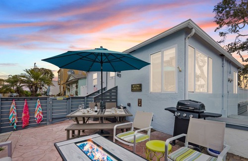 Central Mission Beach Cottage | Beach-2-Bay 2br | Beach | AC | Patio