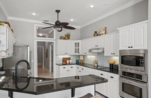 Port St. Joe House | Beach 2 Blocks, Private Resort Pool,2GolfCarts, 5Bdrms, 10Beds,3Baths,Sleeps 16