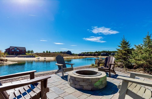 New Lisbon House | Beach,28 Miles to Dells, Fire Pit & Game Room