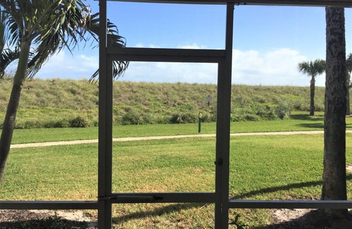 Fort Pierce Condo | Beach,4Pools,Tennis,PickleBall,FitnessCtr,Bocce,Restaurant&Tiki,Golf,RecDept.