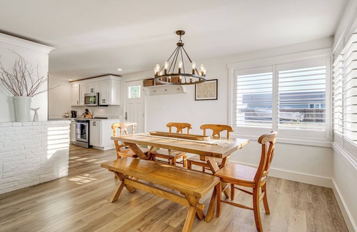 Lagoon Point House | Beach Access, Deck: Waterfront Whidbey Island Home