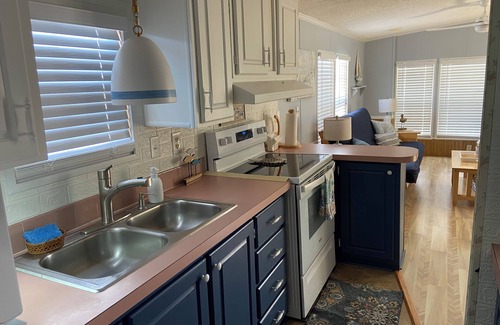 Nettles Island Cabin | Beach Access Hot Tub Pools Marina/Resort