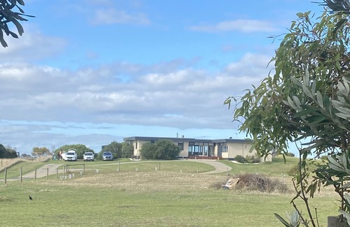Sandy Point Villa | Beach and bush. Ideal peaceful getaway for families or couples.