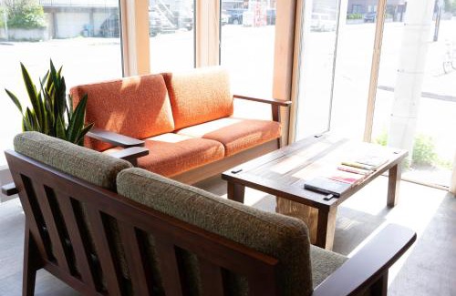 Shiroishi House | BEACH AND FIELD INN