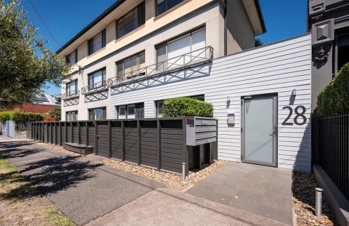 Middle Park Apartment | Beach and Track Side Delight in Middle Park