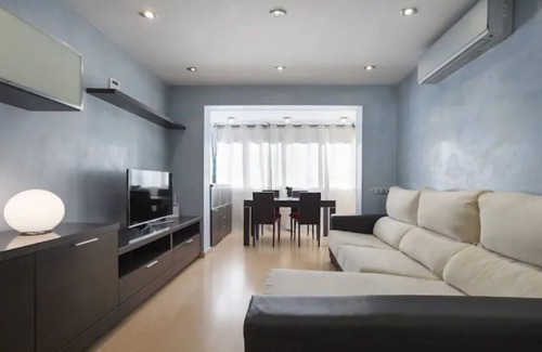 Castelldefels Apartment | Beach Apartment with Pool, Parking and 2 bedrooms