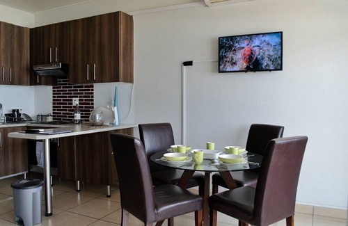 Umdloti Apartment | Beach apartment with breathtaking ocean views!