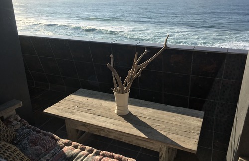 Umdloti Apartment | Beach apartment with breathtaking ocean views!