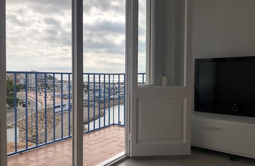 L'Ampolla Apartment | BEACH APARTMENT WITH LARGE BALCONIES