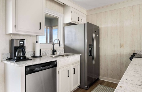 Folly Beach House | Beach + Bay Views: Folly 2 Bedroom Escape!