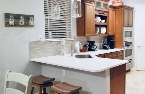 Avalon Beach Estates House | Beach Blessings - A Large Family Home w/Private Beach Access and Pet Friendly