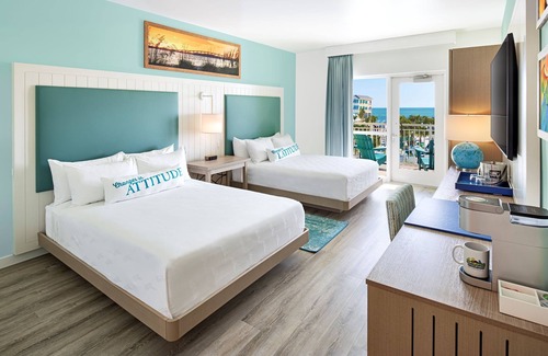 Fort Myers Beach Resort | Beach Bliss: Enjoy 4 Spacious Rooms w/Sunset & Ocean Views Nearby