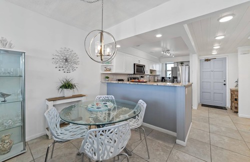 Seawinds Condo Condo | Beach Bliss exquisite 2-Bdr condo on semi private - No Drive Ormond Beach