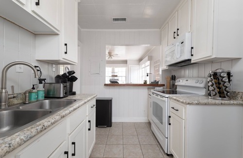 Jacksonville Beach Apartment | Beach Bliss I | steps from beach