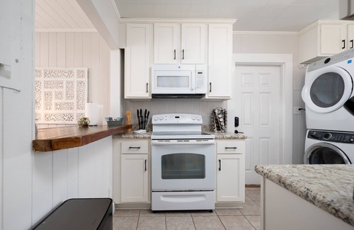 Jacksonville Beach Apartment | Beach Bliss I | steps from beach