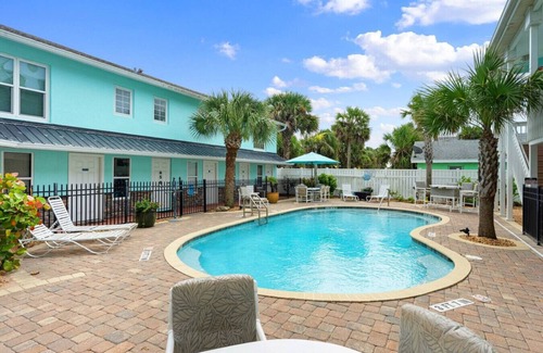 Flagler Beach Apartment | Beach Bliss Walk to Sand and Waves