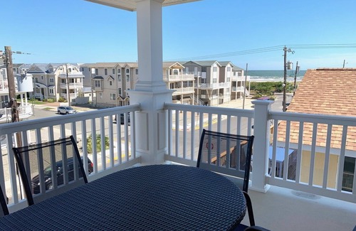 Sea Isle City Condo | Beach Block 6 Bedroom Condo walking distance to downtown.