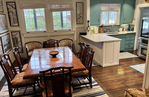 Old Naples House | Beach block near Pier shops and restaurants, Historic cottage 3 bedrooms 2 1/2 B
