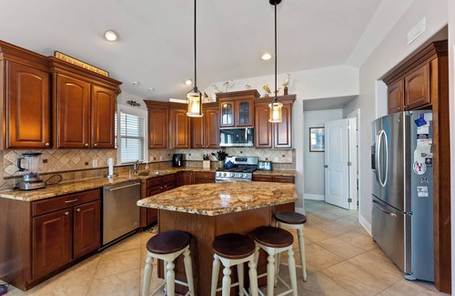 Sea Isle City House | BEACH BLOCK +Ocean Views! Weekend at Bernie's-5BR/3.5BA, Parking, Prime Location