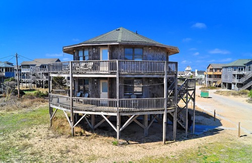 Buxton Cottage | Beach Break Cottage- Excellent Ocean Views- Steps to Beach- Community Pool