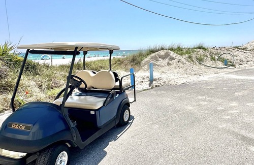 Silver Sands House | Beach Bum Club: Golf Cart Included for Ultimate Coastal Bliss
