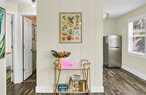 Safety Harbor House | Beach Bungalow 111: Cozy 2BR Bungalow Near DT