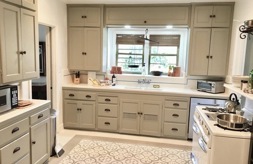 Huntington Beach House | BEACH BUNGALOW IN THE HEART OF SURF CITY 3BR 2BA - Work place friendly