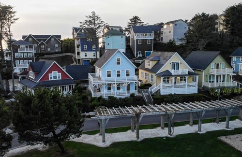 Nelscott House | Beach Bungalow with Double Decker Wrap Around Porch, Pool, Park & Hot Tub!
